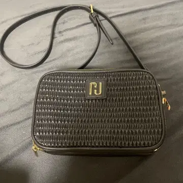 질 슈트어트 숄더백 블랙