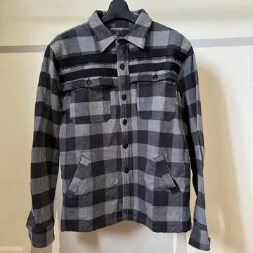 Winiche &Co. 그레이와 블랙 체크 무늬 자켓 M 사이즈