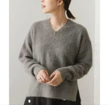 F by ROSSO V넥 퍼 니트 모카 스웨터