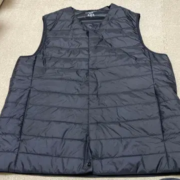 새상품급 유니클로 웜 패디드 충전솜 베스트 XL 빅 사이즈 블랙