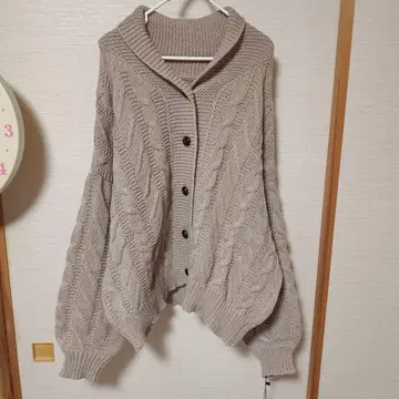 antiqua 케이블 짜임 가디건 싸개 버튼