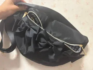 아오키 미사코 시마무라 콜라보 바디백 블랙