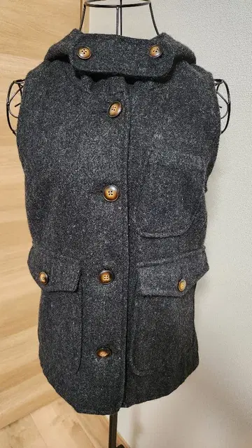 Kelen 울 혼방 다크 그레이 후드 부착 베스트