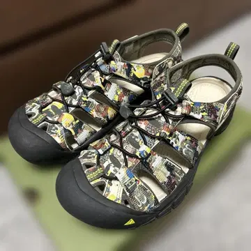 KEEN 킨 뉴포트 NEWPORT RETRO 애니멀 무늬