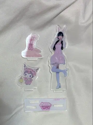 신기루 아뮤 산리오 콜라보 아크릴 스탠드