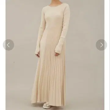 새상품급 emmi 비대칭 니트 롱 원피스 1