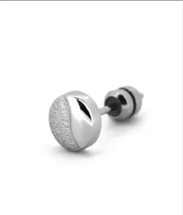 [새상품] LION HEART 라이온 하트 스터드 귀걸이