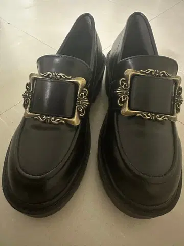 비쥬 로퍼 블랙 통굽