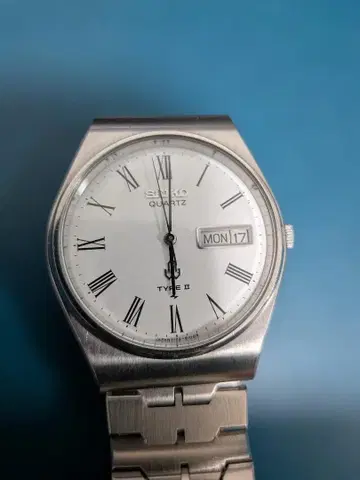 SEIKO TYPE II 쿼츠 손목시계 정크
