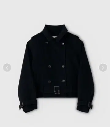 울 숏 트렌치코트