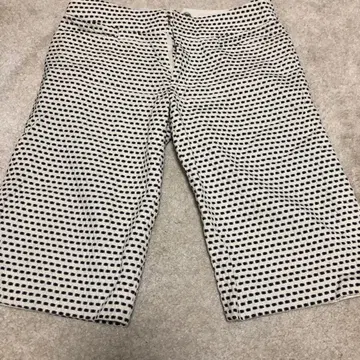 Almond 무늬 여성용 숏팬츠 화이트 블랙 36 면 100 하프 팬츠