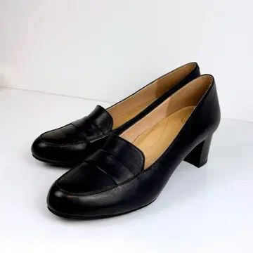 미사용급 새상품급 ing 로퍼 펌프스 청키힐 가죽 24.5