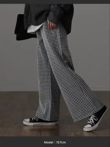 HUG.U 체크 플레어 팬츠