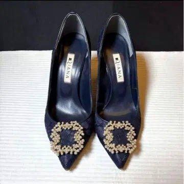 다이애나 스틸레토 레이스 버클 비쥬 펌프스 하이힐