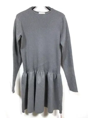 emmi 에미 WASHABLE 라메 스트레치 니트 원피스 시착만 한 상품