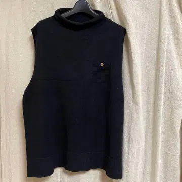 fraue+ 블랙 니트 베스트 40