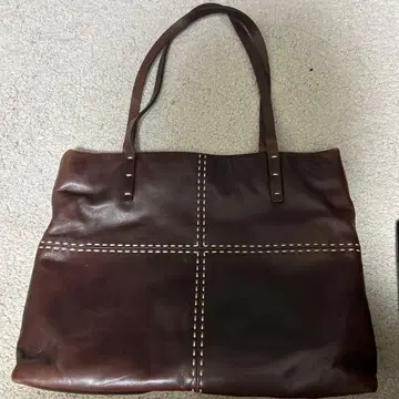 에네스베 브라운 가죽 토트백