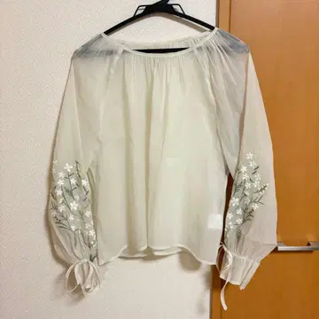 Flower 럭키 부케 블라우스