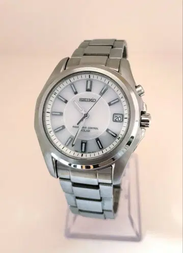 7B22-0BH0 전파 솔라 손목시계 티타늄