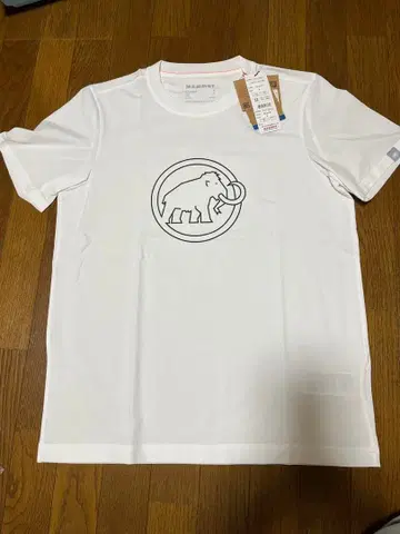 MAMMUT 화이트 T셔츠 M 사이즈