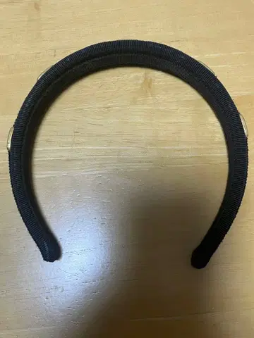 페라가모 머리띠