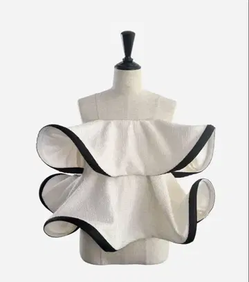 sheller BLOOM 트위드 탑 택 포함 새상품