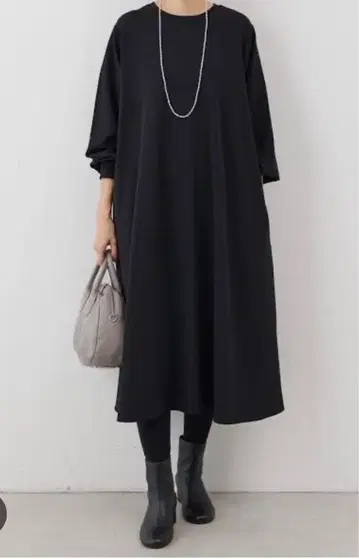 LIVETART 리베타트 T 원피스 긴팔