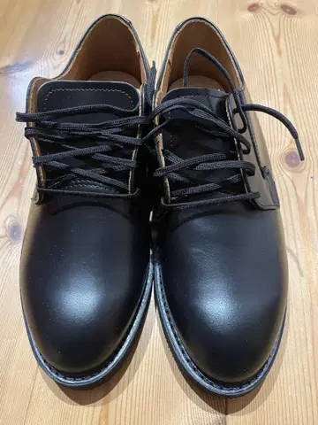 레드윙 포스트맨 26.5 새상품