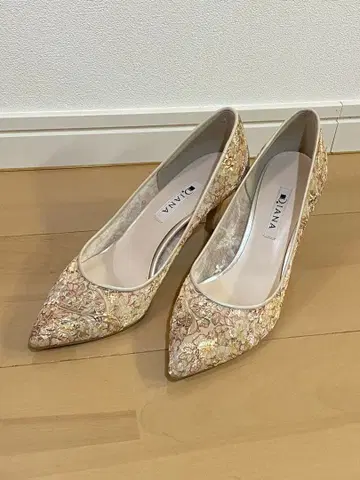 DIANA 꽃무늬 하이힐 23.5cm