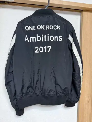 ONE OK ROCK Ambitions 2017 블랙 자켓
