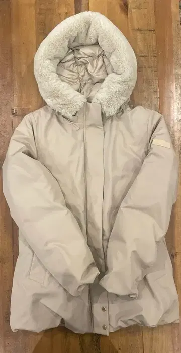 택 포함 새상품! 매킨토시 런던 인조 모피 다운