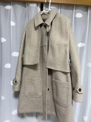 프릭스스토어 베이지 코트