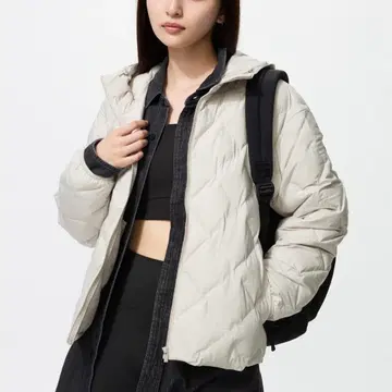 유니클로 퍼프 테크 후드티 내추럴 M 컨디션 최상