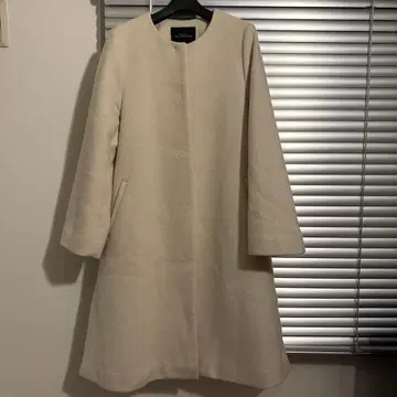 GREEN LABEL RELAXING 크림색 롱 코트