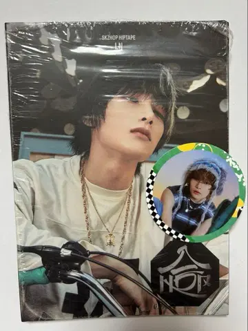 straykids i.n 앨범과 스티커