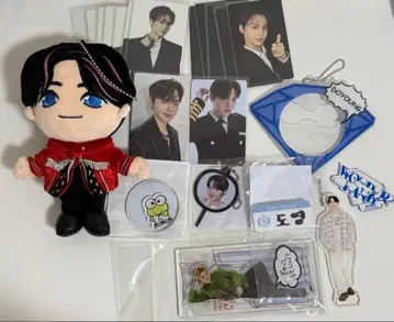 TREASURE 도영 아크릴 스탠드 트레이딩 카드 봉제 인형 캡슐 토이