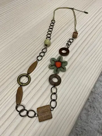 마리끌레르 보타니컬 꽃 모티브 롱 목걸이 내추럴