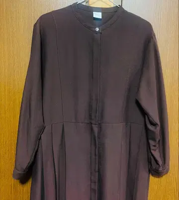 URBAN RESEARCH DOORS 플리츠 절개 원피스