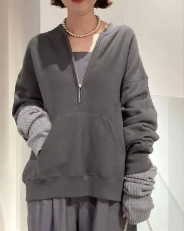 [ Champion/프레임워크 ] 별주 하프 ZIP 맨투맨