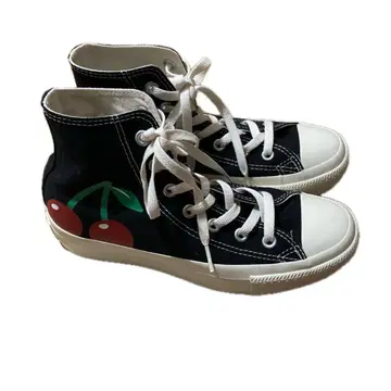 컨버스 블랙 체리 패턴 하이컷 스니커즈