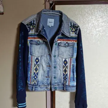 Desigual 자수 데님 자켓