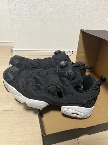 Reebok 펌프 퓨리 블랙