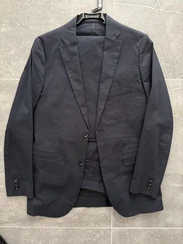 TOMORROWLAND 다크 네이비 수트