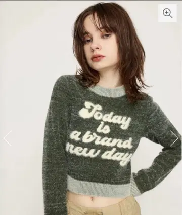 SLY 스라이 메시지 프린트 크롭 니트 스웨터