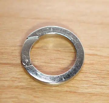 카라비너 M 키링 써지컬 와일드 스완스 ( WILDSWANS )