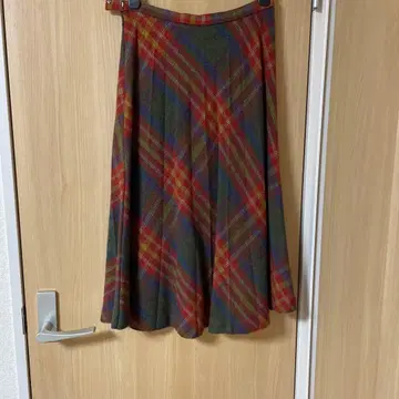 DAKS 울 100% 체크 무늬 플리츠 36 S