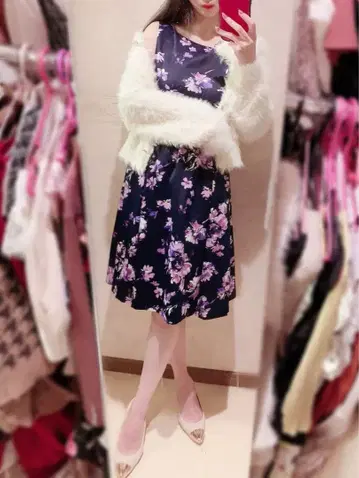 꽃무늬 원피스 x 샤기 니트 세트 코디