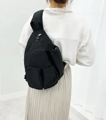 센스 있는 실용적인 바디백 블랙 벨루나 마쿠아케 익명 배송