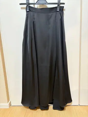 COHINA 블랙 플레어 스커트 XS