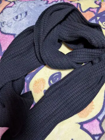 JANE CARR 다크 네이비 머플러